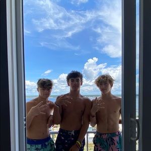 Meet your Posher, Christian